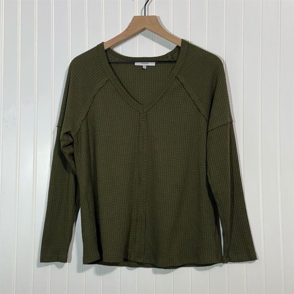 RO&DE Olive Waffle Knit V-Neck Top M Minimalist Y2K Soft Grunge Quiet Luxury